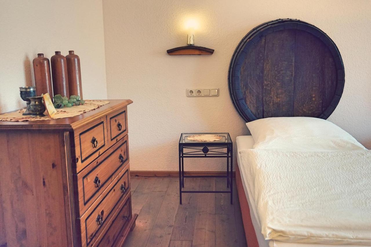 Gaestehaus Zum Goldberg Dorsheim Bagian luar foto